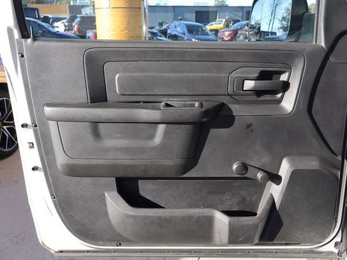 Used 2022 RAM 3500 Tradesman w/ Chrome Appearance Group image 11