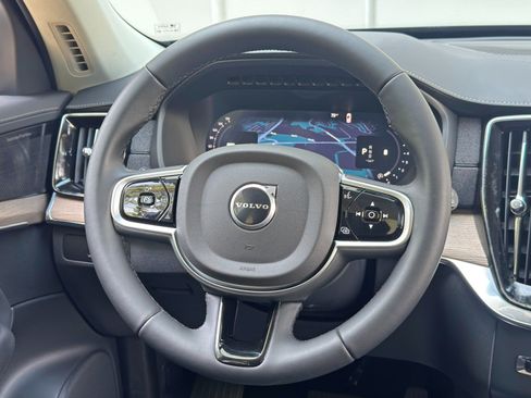 Used 2026 Volvo XC90 B6 Plus AWD/4WD image 21