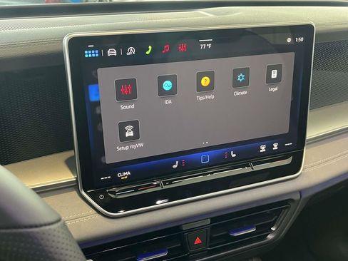 New 2026 Volkswagen Tiguan SE R-Line image 24