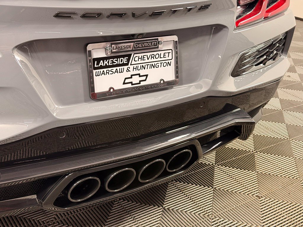 Used 2024 Chevrolet Corvette Z06 RWD image 25