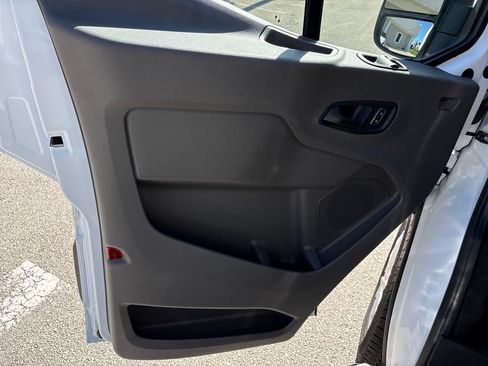 Certified 2025 Ford Transit 250 Low Roof w/ Exterior Upgrade Package RWD image 28