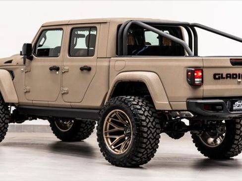 Used 2026 Jeep Gladiator Sport AWD/4WD image 10
