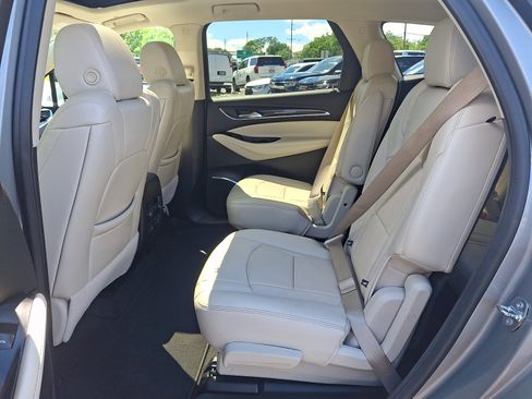 Used 2023 Buick Enclave Essence w/ Experience Buick Package AWD/4WD image 10