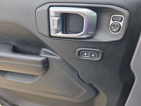 Used 2020 Jeep Wrangler Unlimited Sport S AWD/4WD image 24