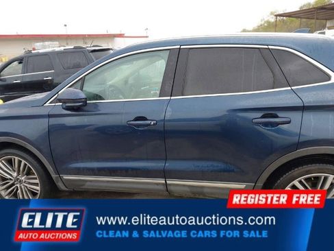 Used 2016 Lincoln MKC Reserve w/ Lincoln MKC Climate Package image 28