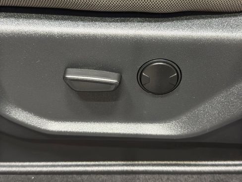 Used 2022 Ford F250 XLT w/ Black Appearance Package image 16