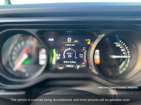 Used 2024 Jeep Wrangler Unlimited w/ LED Headlamp & Fog Lamp Group AWD/4WD image 16