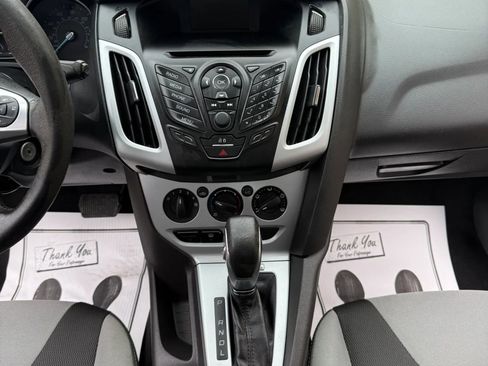 Used 2014 Ford Focus SE w/ SE Sport Package FWD image 23