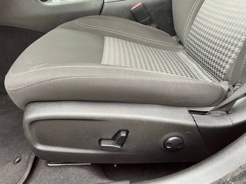 Used 2023 Dodge Charger SXT image 11