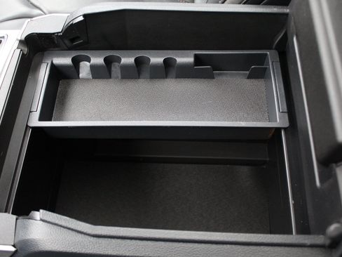 Used 2022 Ford F350 Platinum AWD/4WD image 37