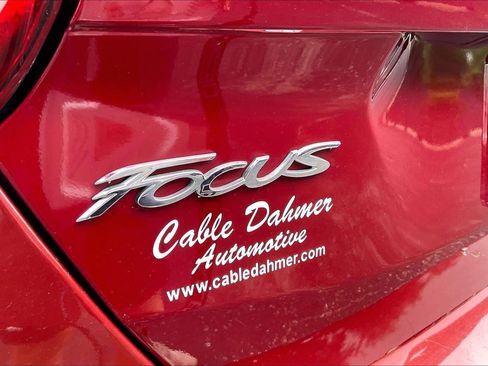 Used 2016 Ford Focus SE w/ Reverse Sensing Package FWD image 30