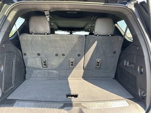 Used 2021 Chevrolet Tahoe Premier w/ Premium Package image 13