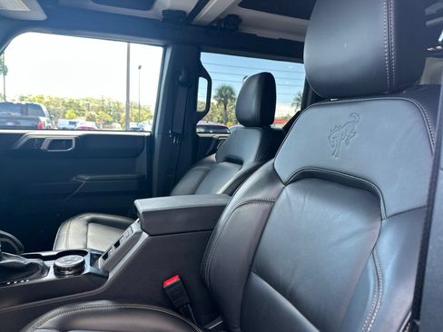 Certified 2025 Ford Bronco Badlands w/ Sasquatch Package AWD/4WD image 19