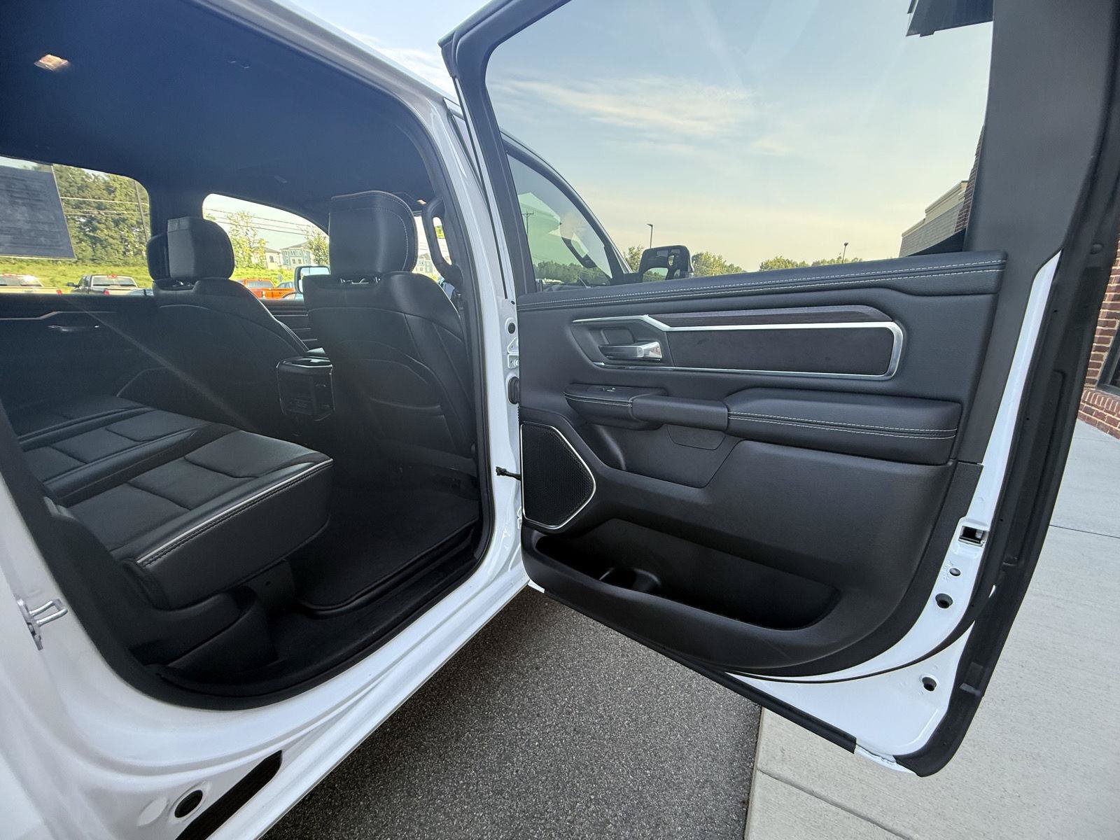 Used 2026 RAM 1500 Laramie AWD/4WD image 27