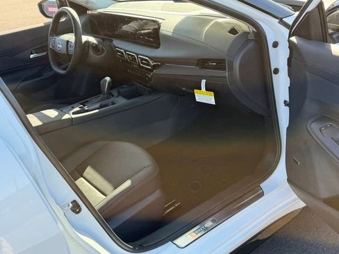 New 2026 Nissan Sentra SR FWD image 26