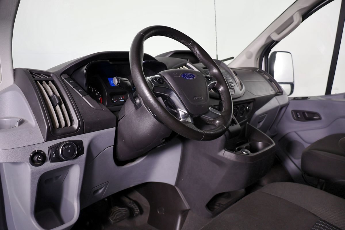 Used 2018 Ford Transit 150 XL RWD image 21