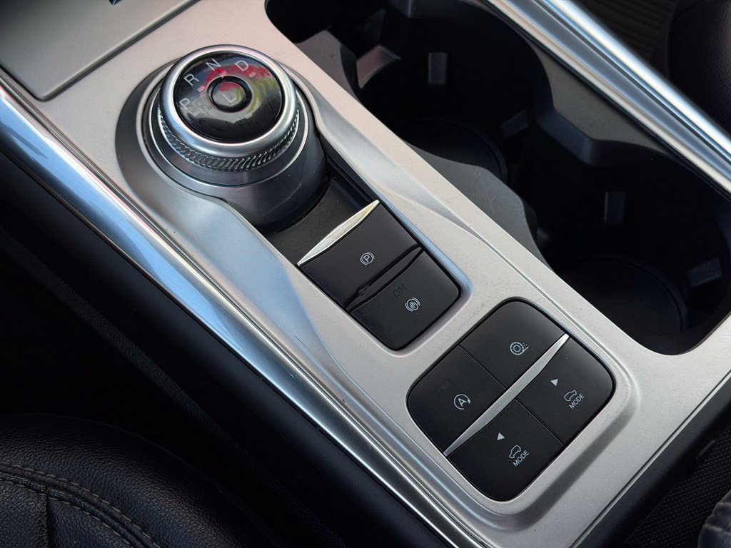 Certified 2023 Ford Explorer Limited w/ Limited Technology Package RWD image 40
