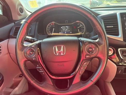 Used 2018 Honda Ridgeline RTL-E image 30