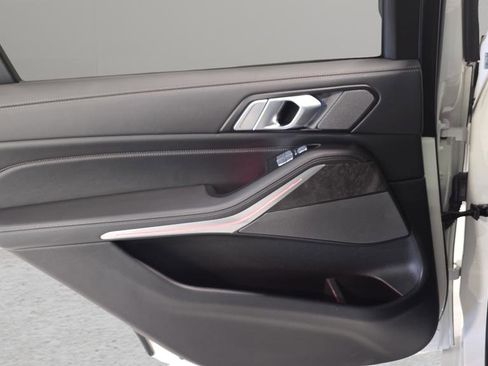 Used 2023 BMW X7 xDrive40i w/ Premium Package image 22