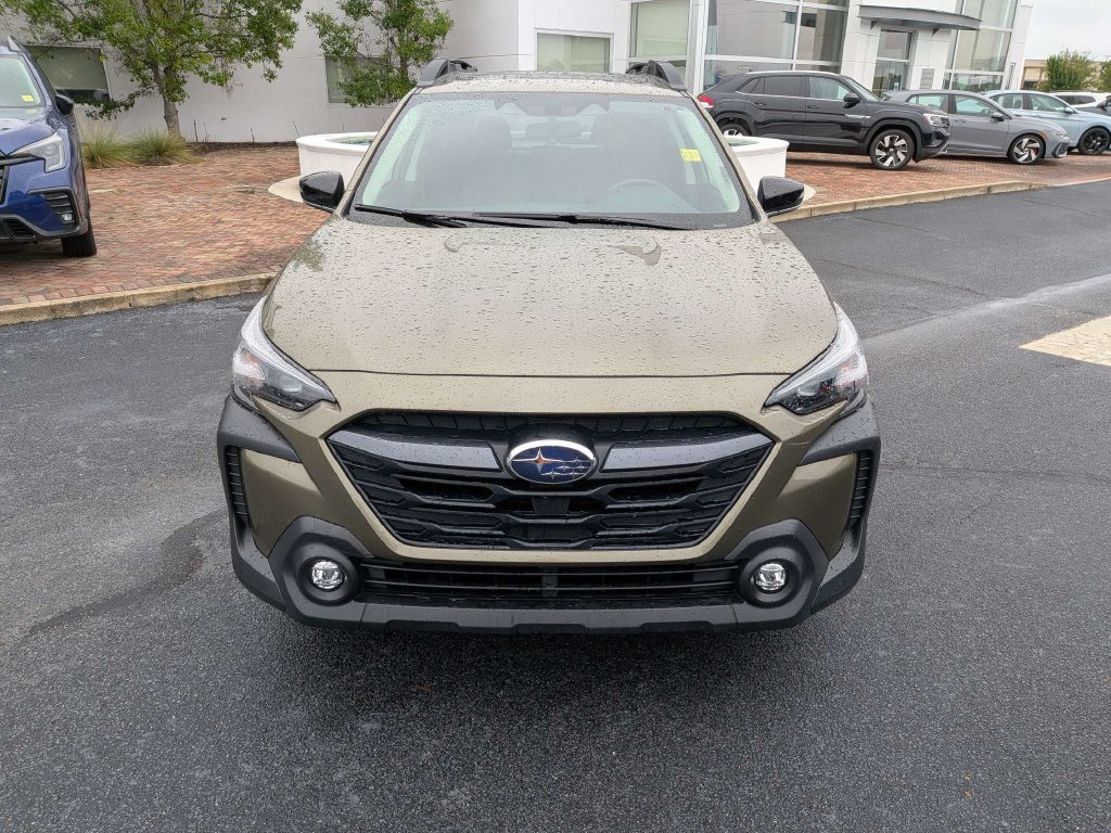 Certified 2025 Subaru Outback Premium AWD/4WD image 10