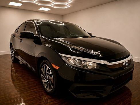 Used 2016 Honda Civic EX image 10