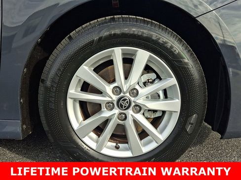 Used 2025 Toyota Camry LE image 8