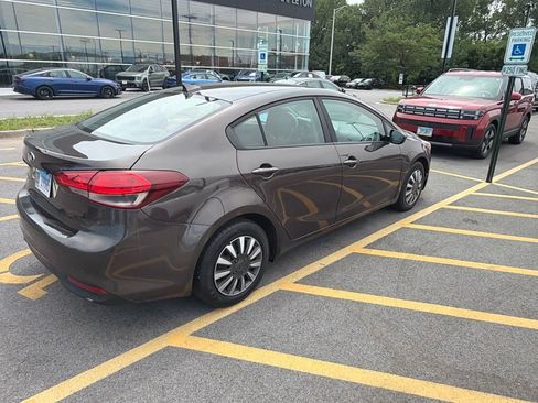 Used 2018 Kia Forte LX w/ LX Popular Package FWD image 5