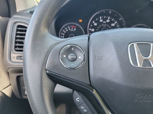 Used 2022 Honda HR-V LX image 28