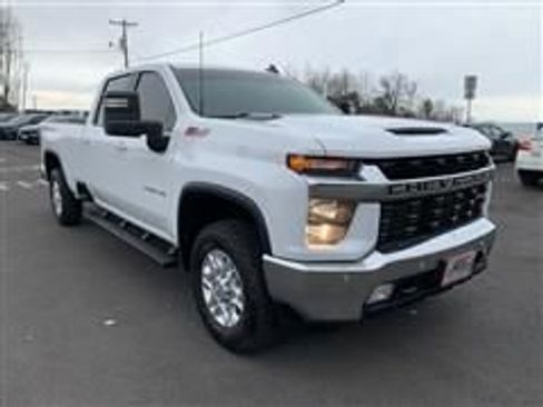Used 2023 Chevrolet Silverado 2500 LT w/ Convenience Package image 2