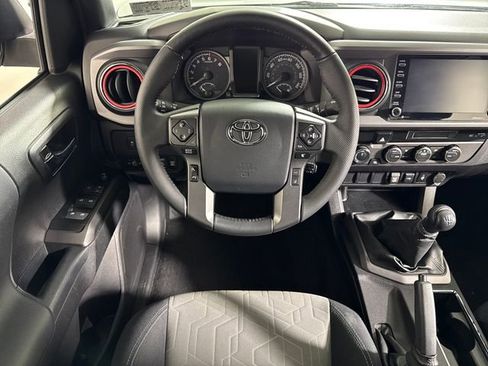 Used 2023 Toyota Tacoma TRD Sport AWD/4WD image 27
