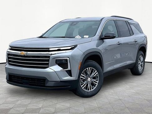 New 2026 Chevrolet Traverse LT w/ Driver Confidence Package image 3