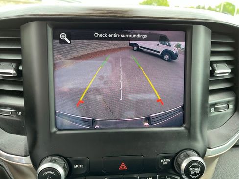 Used 2020 RAM 1500 Laramie AWD/4WD image 28
