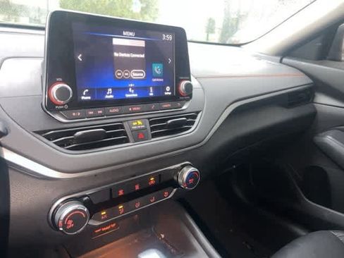 Used 2022 Nissan Altima 2.5 SR image 19