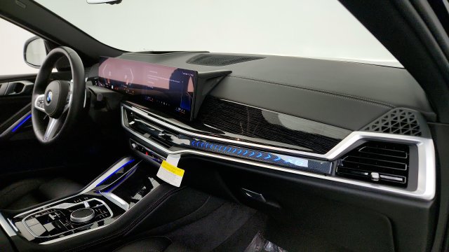 Used 2026 BMW X6 xDrive40i w/ Climate Comfort Package AWD/4WD image 34
