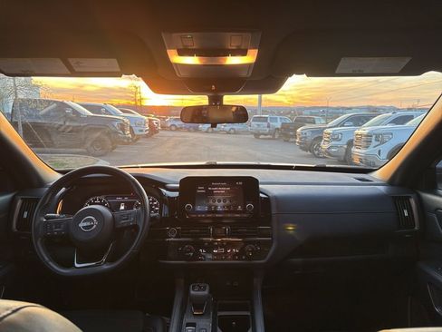 Used 2023 Nissan Pathfinder Rock Creek image 22