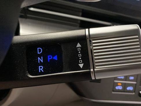 Certified 2025 Hyundai Kona SEL AWD/4WD image 19