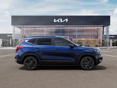 New 2026 Kia Seltos EX FWD image 7