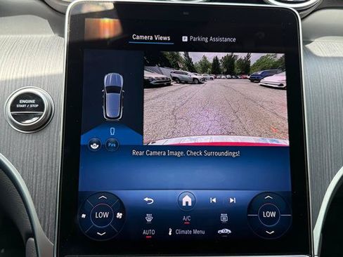 Used 2025 Mercedes-Benz GLC 350e 4MATIC image 38