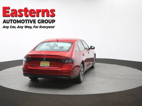 Used 2024 Honda Accord EX image 39