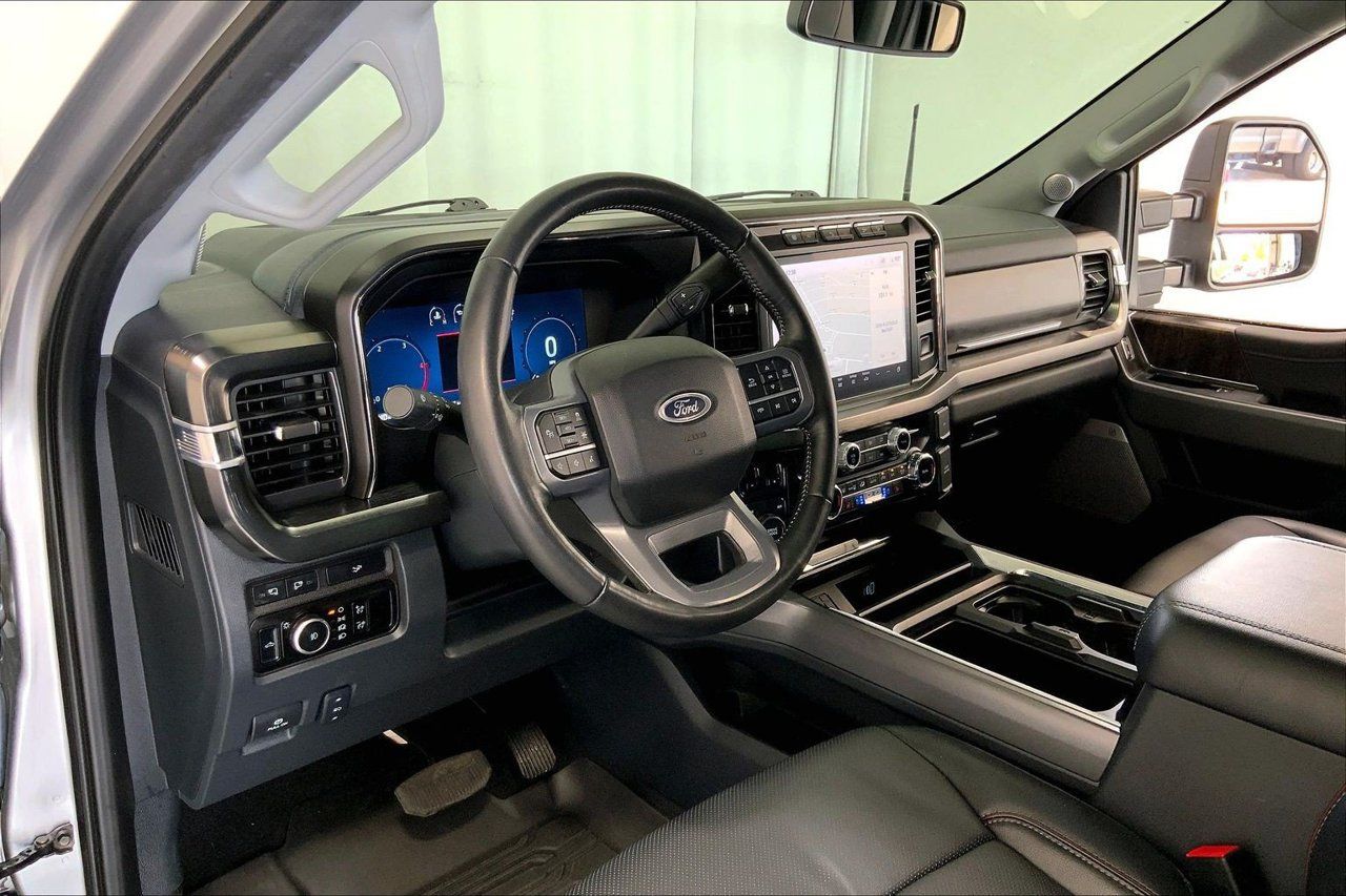 Used 2024 Ford F250 Lariat w/ Lariat Ultimate Package AWD/4WD image 14