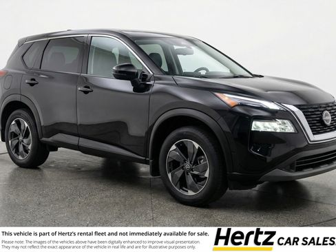 Used 2025 Nissan Rogue SV image 1
