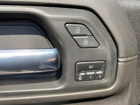 Used 2022 Chevrolet Silverado 3500 High Country image 17