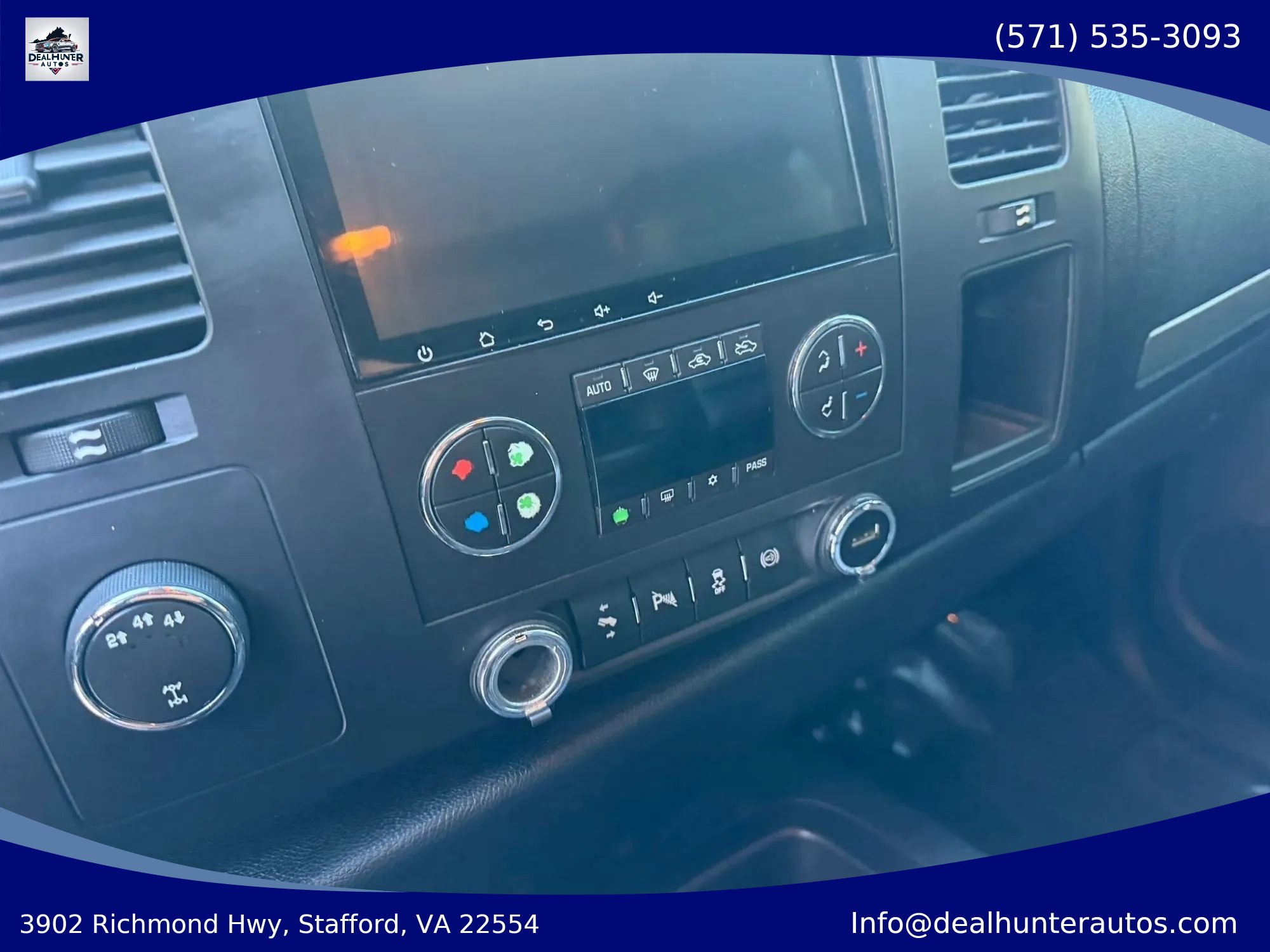 Used 2012 Chevrolet Silverado 2500 LT w/ Interior Plus Package AWD/4WD image 25