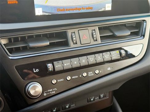 New 2025 Lexus ES 350 w/ Premium Package image 35