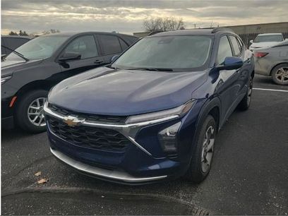 Used 2024 Chevrolet Trax LT w/ Driver Confidence Package