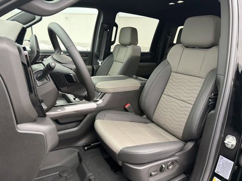 New 2026 Chevrolet Silverado 2500 ZR2 image 12