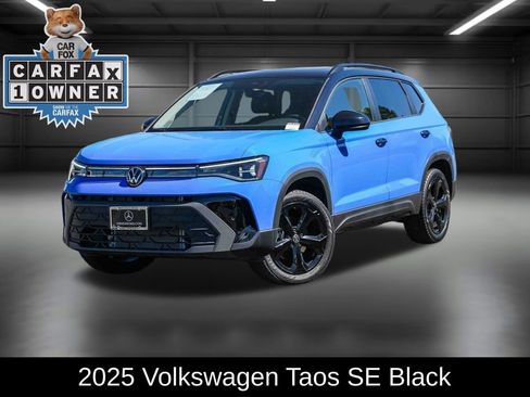 Used 2025 Volkswagen Taos SE image 1
