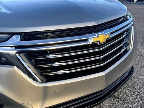 Used 2024 Chevrolet Equinox Premier image 34