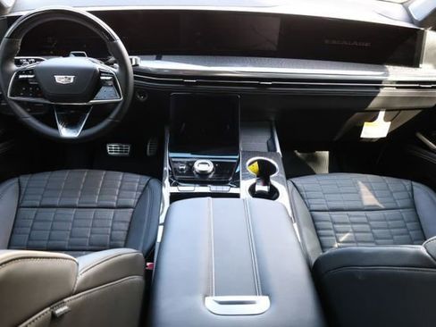Certified 2025 Cadillac Escalade V w/ LPO, ONYX Package image 13