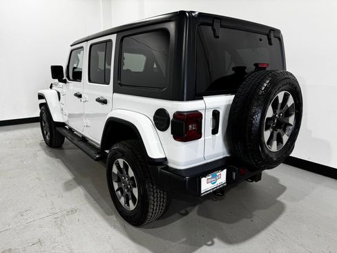 Used 2020 Jeep Wrangler Unlimited Sahara w/ Dual Top Group AWD/4WD image 38